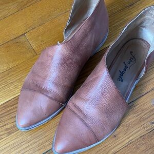 Free People Royale Flat Whiskey Size 37/7